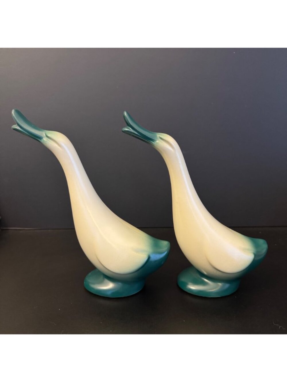 2 Vintage Stanford Sebring Pottery Ducks Goose Green & Cream 8.5 inch MCM 50s/60 - Picture 3 of 8